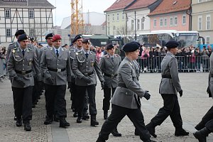 Vereidigung auf dem Markt