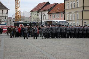 Vereidigung auf dem Markt