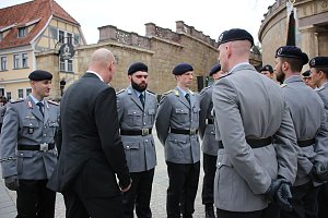 Vereidigung auf dem Markt