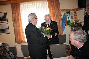 Erfolgreiche Bilanz und Wahl