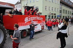 Rosenmontagsumzug nass gemacht