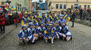 Rosenmontagsumzug nass gemacht