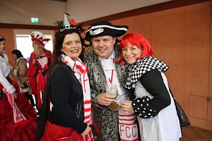 Rosenmontagsumzug nass gemacht