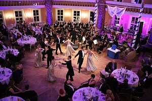 Venezianischer Maskenball