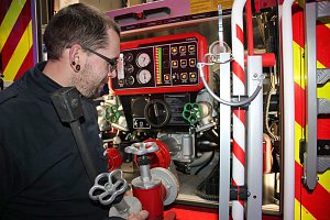 Freiwillige Feuerwehr pr&auml;sentierte HLF20