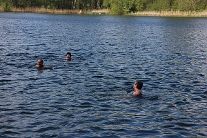 Anbaden am Bebraer Teich