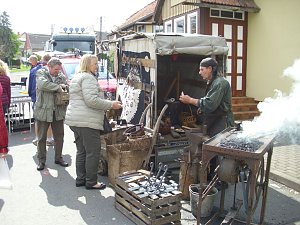 Apfelbl&uuml;tenfest in Gierst&auml;dt sehr gut besucht