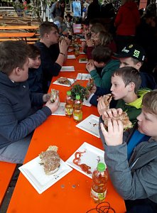 Kinder Kirche on Tour berichtet vom Bl&uuml;tenfest