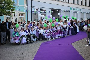 27. Fliederfest er&ouml;ffnet - Verabschiedung Fliederk&ouml;nigin