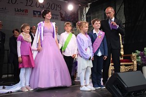 Neue Fliederk&ouml;nigin gekr&ouml;nt