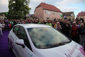 Neue Fliederk&ouml;nigin gekr&ouml;nt