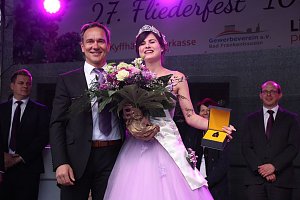 Neue Fliederk&ouml;nigin gekr&ouml;nt