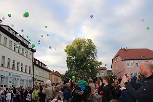 Neue Fliederk&ouml;nigin gekr&ouml;nt
