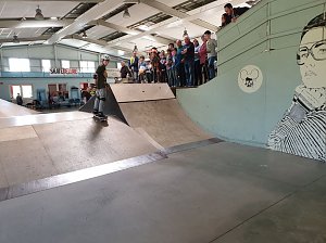 Auf dem Skateboard in die Osterferien