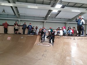 Auf dem Skateboard in die Osterferien