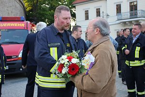 Zum Geburtstag Kamerad geehrt