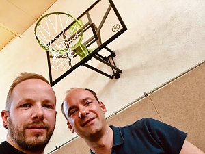 Für Oberspier eine Basketball-Korb-Anlage