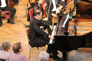 Grandiose Er&ouml;ffnung der Liszt-Biennale