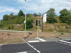 Fu&szlig;g&auml;ngerampel jetzt in Betrieb