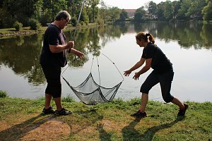 Weitere Hilfe f&uuml;r den Parkteich