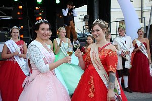 Erfolgreich ins Weinfest gestartet
