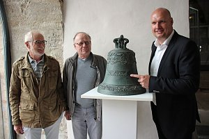 Glocke, die wohl nie l&auml;utete, ist zur&uuml;ck
