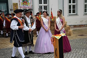 Hausm&auml;nner zogen durch die Kurstadt