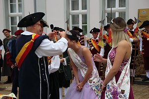 Hausm&auml;nner zogen durch die Kurstadt