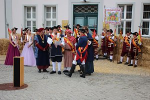 Hausm&auml;nner zogen durch die Kurstadt
