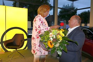 Marijke Amado begeisterte im Autohaus Peter mit lecker Abend