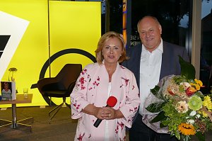 Marijke Amado begeisterte im Autohaus Peter mit lecker Abend