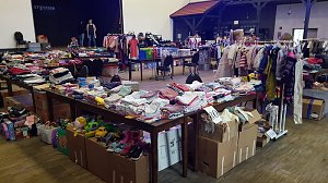 Im Klubhaus Stock&acute;sen Kindersachenbasar