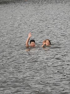 Letztes Abbaden am Bebraer Teich