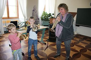 An der Musik "geschnuppert"