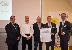 G&uuml;tezertifikate f&uuml;r Technisches Sicherheitsmanagement &uuml;bergeben