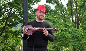Zweite Auflage des Hebeb&uuml;hnenkonzert
