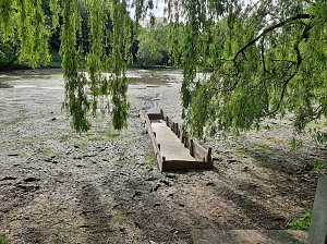 Schlossteich wird bef&uuml;llt