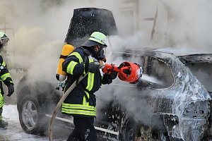Zwei Fahrzeuge ausgebrannt