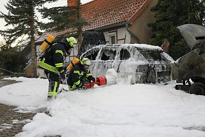 Zwei Fahrzeuge ausgebrannt