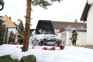 Zwei Fahrzeuge ausgebrannt