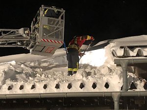 Scheunendach drohte einzubrechen