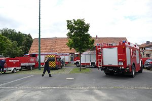 Verabschiedung der Katastrophensch&uuml;tzer aus dem Kyffh&auml;userkreis zu den Flutopfern nach Ahrweiler