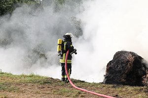 Heuballen in Sondershausen in Flammen