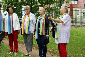 Einweihung Geweihbaum zum 40. Chorjubil&auml;um des Frankenh&auml;user Frauenchors
