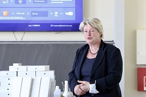 Franka Hitzing - Schulamt 