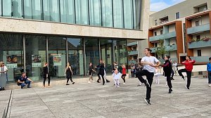 Die Eleven des Tanzstudio Radeva konnten am Denkmaltag gleich an zwei Orten auftreten