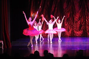 Ballettauff&uuml;hrungen auf der gro&szlig;en B&uuml;hne des Theaters