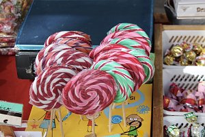 S&uuml;&szlig;igkeiten auf dem Sondersh&auml;user Ostermarkt