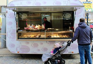 Gut besuchter Sondersh&auml;user Ostermarkt