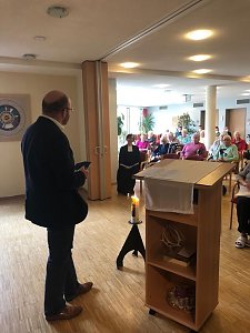 Einsegnungsfeier im Seniorenzentrum Greu&szlig;en